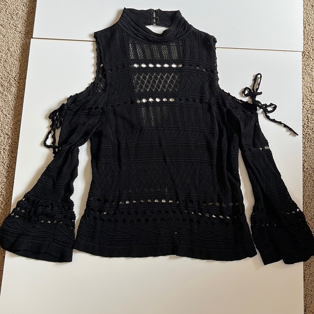 top shop open shoulder back cutout black lace shirt US size 6 fits smaller🖤
